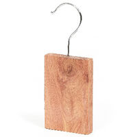 Placca Con Gancio Cedro Rosso Antitarme