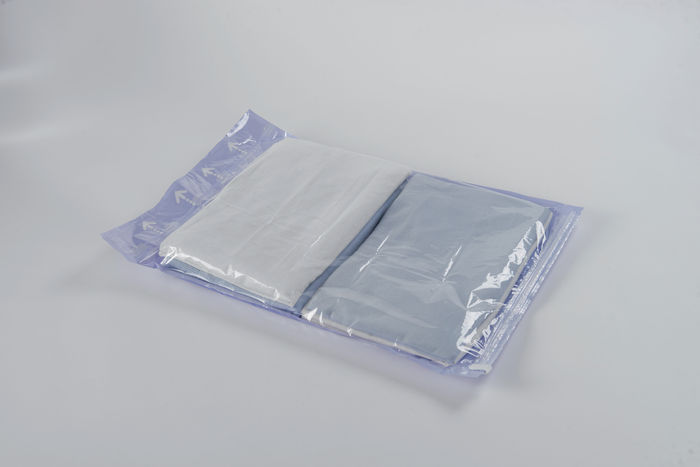 Set di 4 sacchetti da viaggio salvaspazio sottovuoto Roll-Up M 2 Compactor