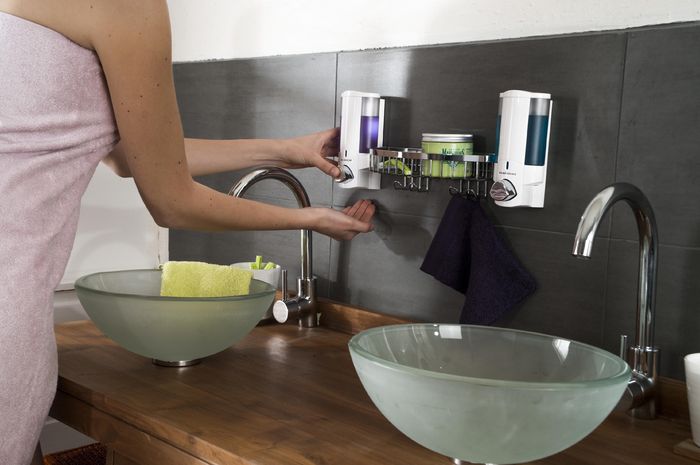 Dispenser sapone da muro doppio bianco con cestello 3 Compactor