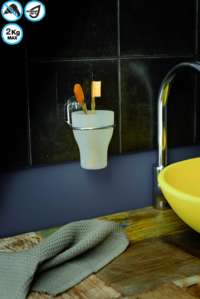 Porta spazzolini adesivo da muro