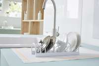 Supporto per piccoli coperchi e piattini in filo metallico bianco