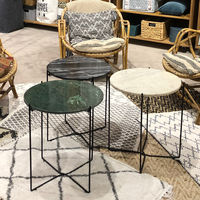 AGNETA - Tavolino tondo in marmo nero